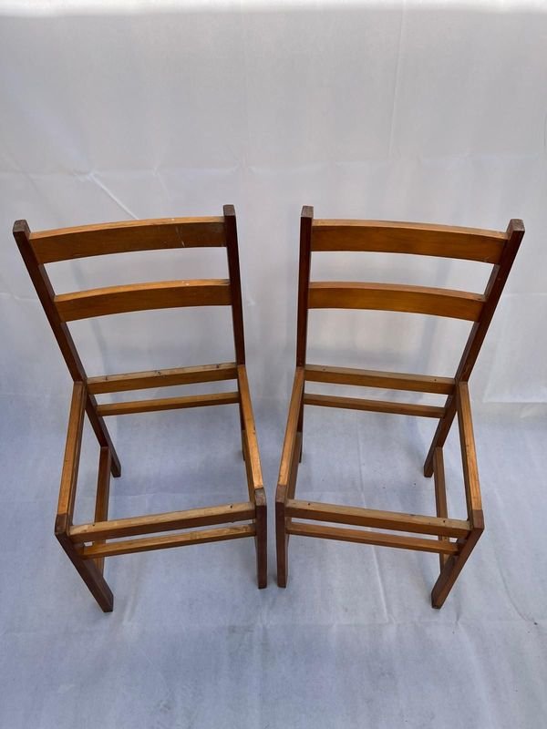 Sillas de madera usadas sin asiento - imagen 3