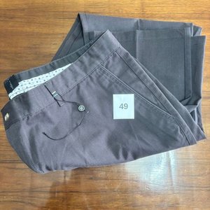 Pantalón de Gabardina Talle 58 Color Gris Oscuro - imagen 4