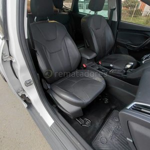 Ford Focus Blanco 2017 con Interior de Cuero - imagen 3