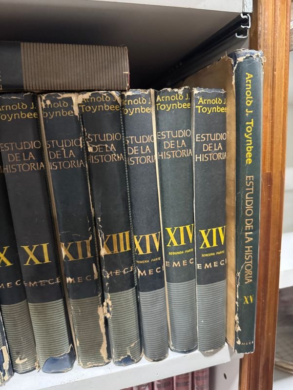 Colección de libros antiguos sobre historia por Arnoio Toynbee - imagen 6