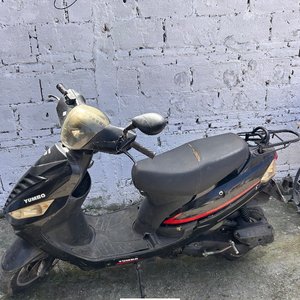 Moto Yumbo Negra con Embrague Roto - imagen 4