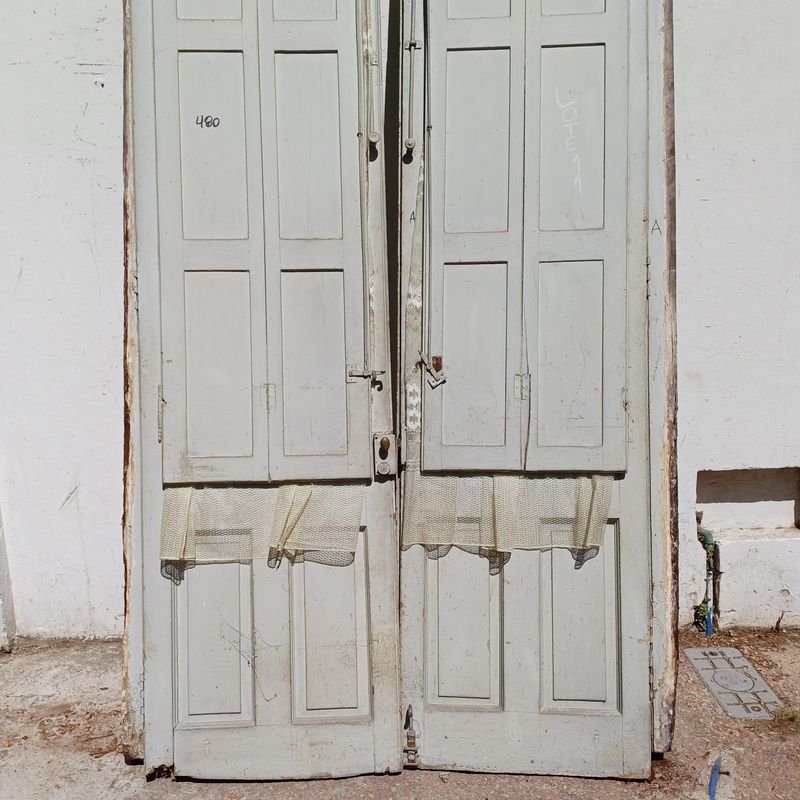 Puerta de cedro con vidrio y marco, estilo clásico - imagen 7
