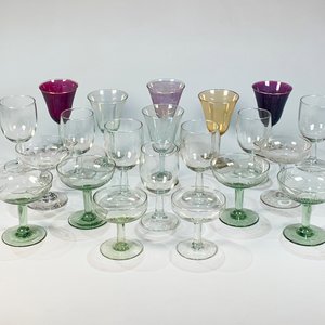 Veintidós Copas de Vidrio para Champagne y Vino: Rubí, Caramelo y Hialinas - imagen 1
