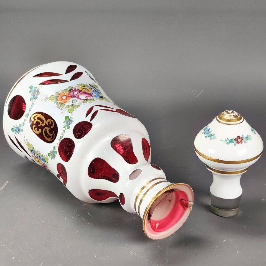 Botellón de cristal de Bohemia esmaltado con diseños tallados y florales pintados a mano - imagen 4