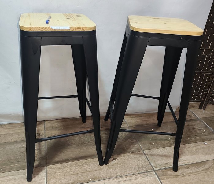 Set de 2 Bancos Altos Tipo Bar Tolix con Asiento de Madera