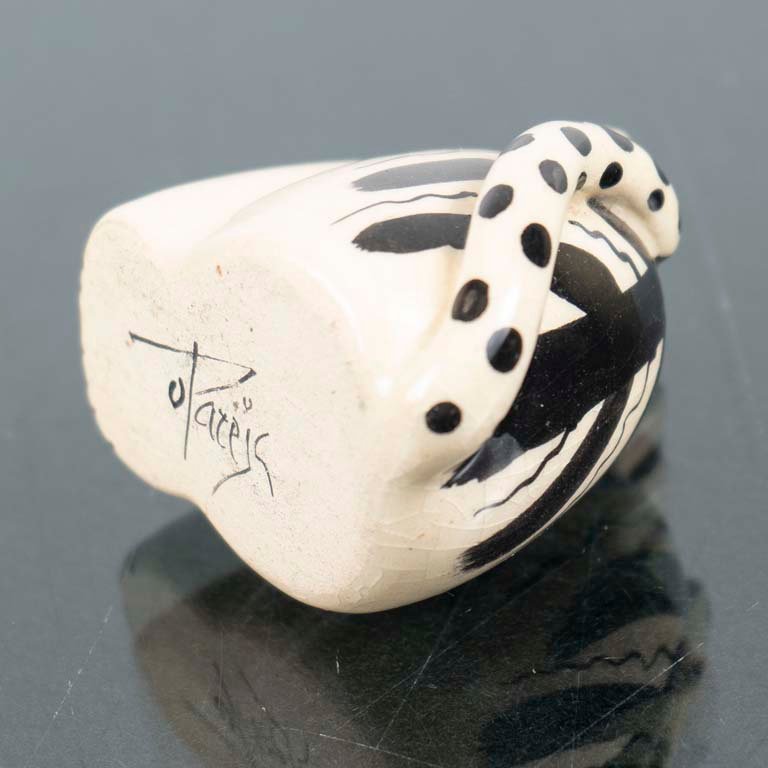 Figurita de gato de loza firmada - imagen 2
