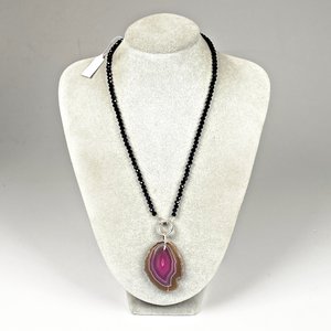 Collar de Cristal Negro con Colgante de Ágata y Cierre Marinero de Plata - imagen 2