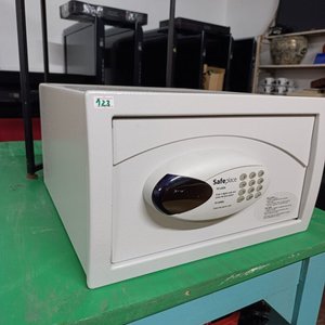 Cofre de Seguridad Safepace Digital con Puerta Metálica Reforzada - imagen 3