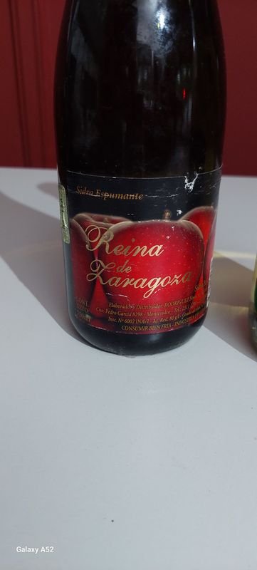 Dos botellas de vino La Carolina - imagen 2