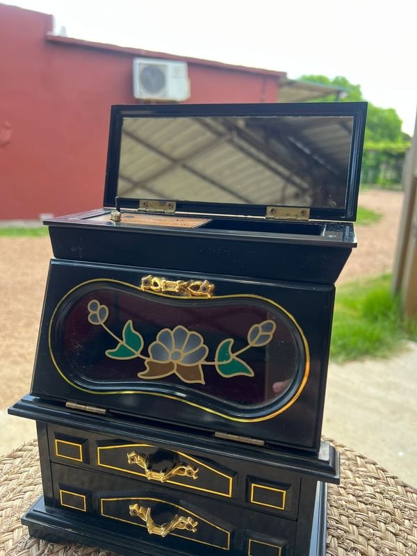 Antigua Caja Musical Funcionando - Descubre su valor - imagen 2