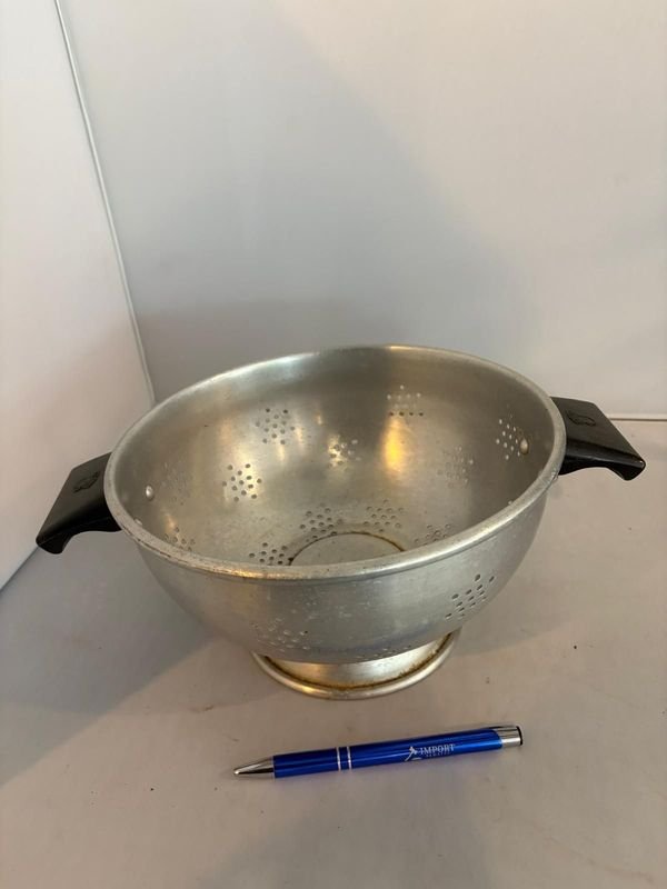 Lote anterior: Colador de aluminio en excelente estado