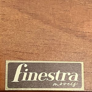 Aparador con Alzada de Madera Oscura, 8 Puertas y 4 Cajones - imagen 10