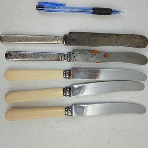 Variedad de Cubiertos y Utensilios de Cocina Antiguos y Plateados - imagen 4