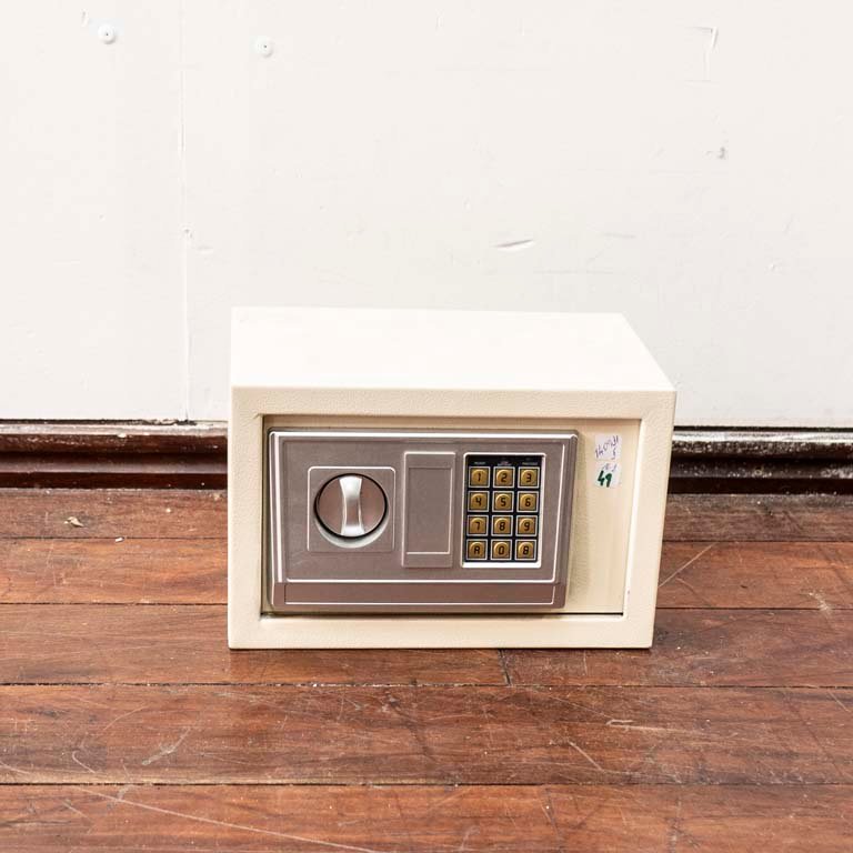 Item 2106680 - Image 0