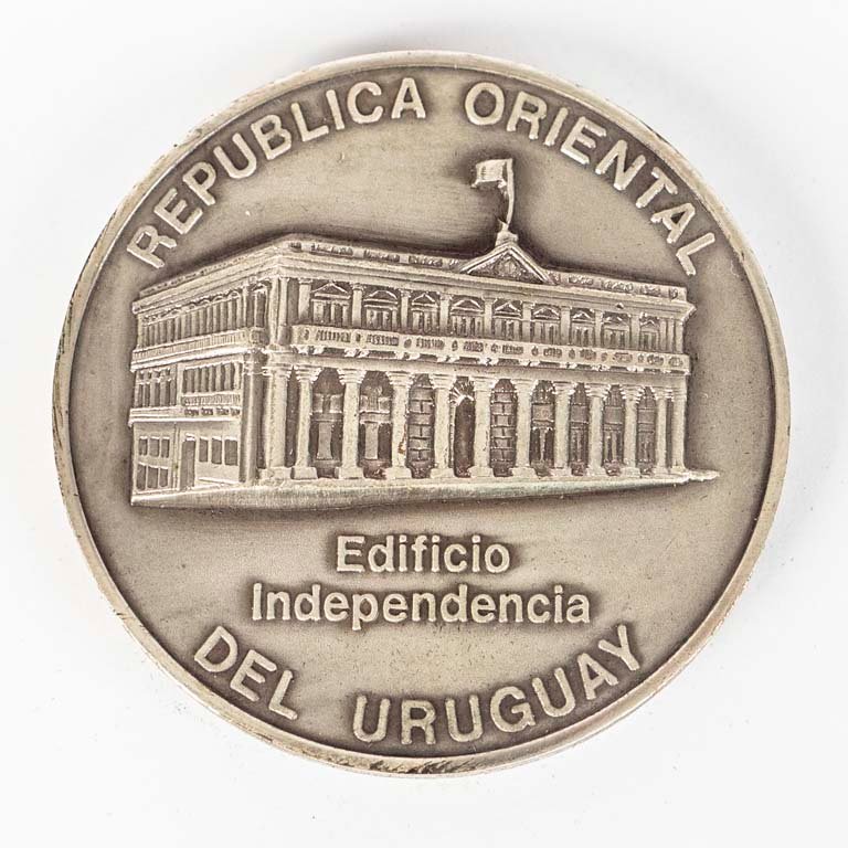 Lote anterior: Medalla de bronce de la República Oriental del Uruguay
