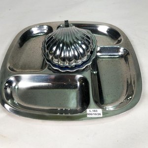 Lote anterior: Bandeja Copetinera Metálica con Divisones y Coquilla Decorativa