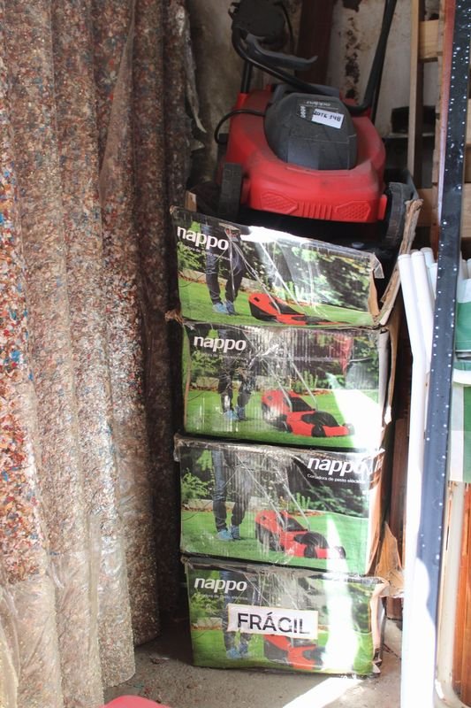 Item 856082 - Image 1