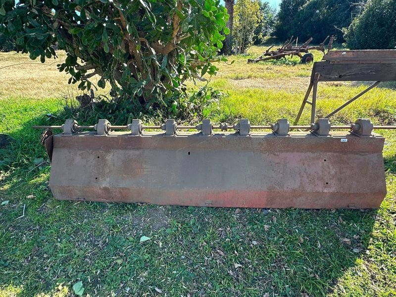 Cajón Sembrador de Arrastre para Tractor