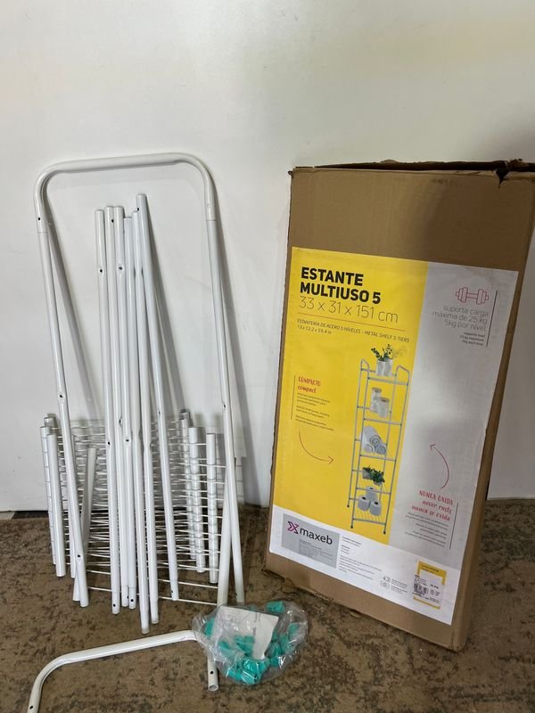 Lote anterior: Estante multiuso en hierro desarmable
