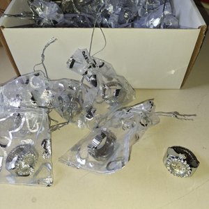 Lote anterior: Lote de Anillos Reloj Plateados