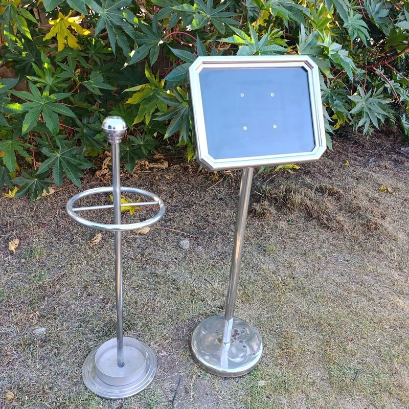 Paraguero y Porta Carteles Inclinado en Acero Inoxidable - imagen 2