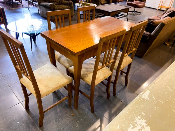 Juego de Comedor de Madera con 4 Sillas