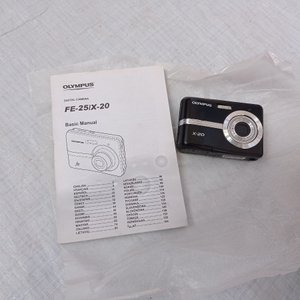 Cuatro piezas: soporte pata TV + cámara digital + 2 estuches para tablet. - imagen 5