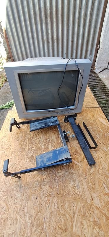 TV Panavox de 21 pulgadas en buen estado - imagen 3