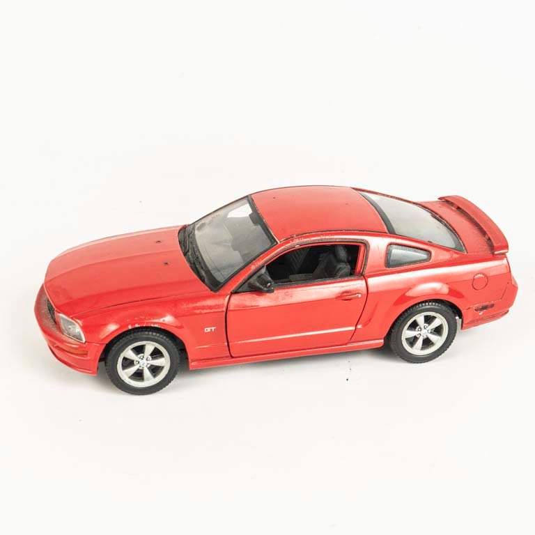 Auto Ford Mustang escala 1/24 colección WELLY