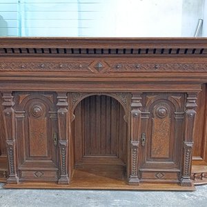 Alzada de Roble con Estantes y Puertas - Mueble Antiguo - imagen 1