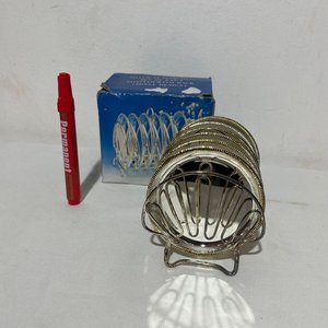 Lote siguiente: Set de 6 Posavasos Metálicos con Soporte Plateado