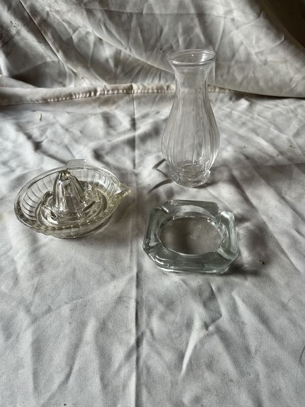 Juguera, cenicero y florero de vidrio en cristal transparente - imagen 2