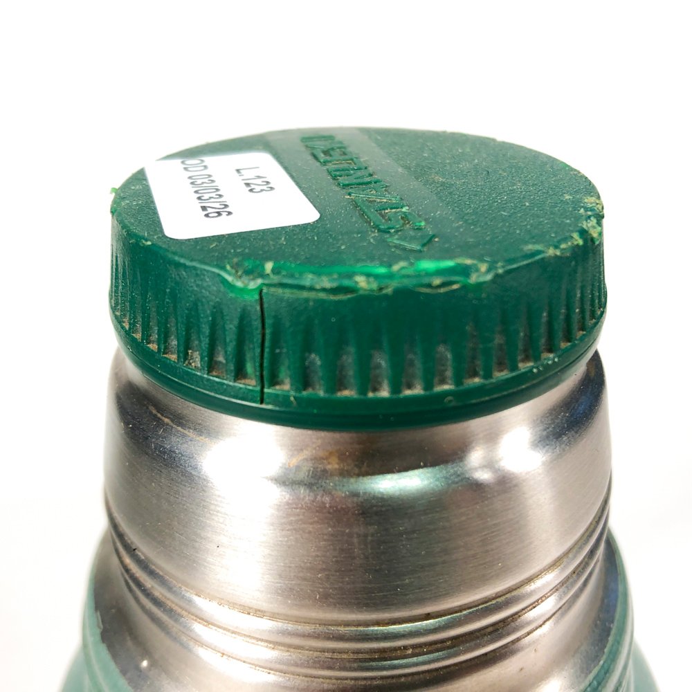 Termo Stanley color verde - imagen 3
