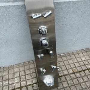Panel de Ducha Curvo de Acero Inoxidable con Regadera Superior - imagen 2