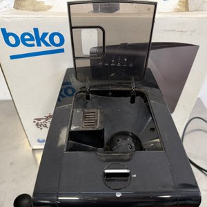 Cafetera Automática Beko CEG7425B con Molinillo Integrado - imagen 4