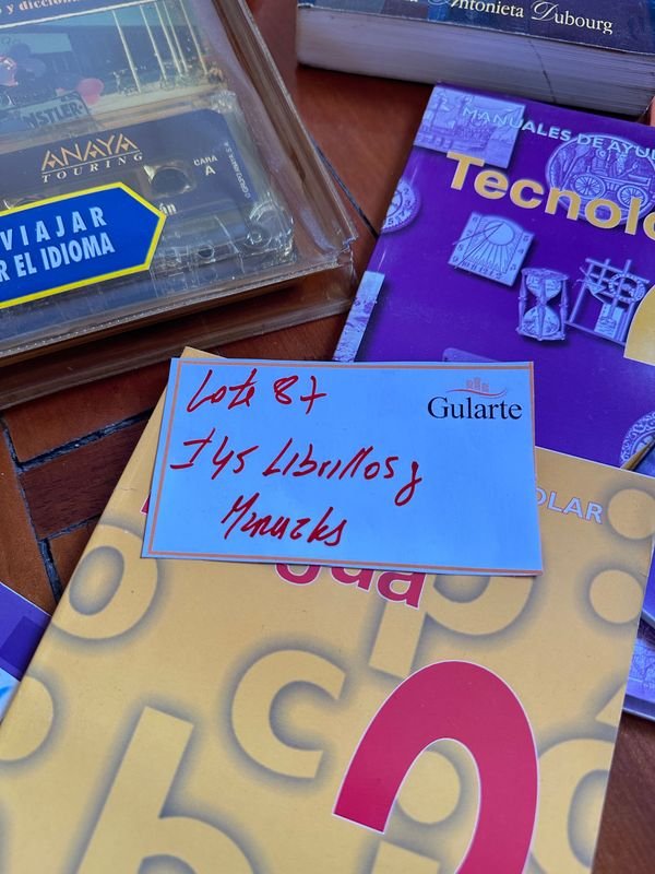 Colección de libros en español con reglas gramaticales y ortografía - imagen 2