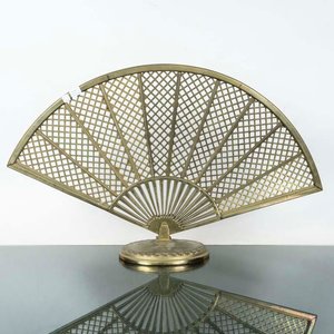 Lote siguiente: Chispero de Bronce Estilo Abanico Vintage