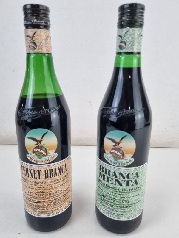 Lote siguiente: Botellas de Fernet Branca y Branca Menta