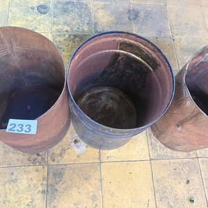 Lote de 3 tachos metálicos de diferentes colores y estados - imagen 3