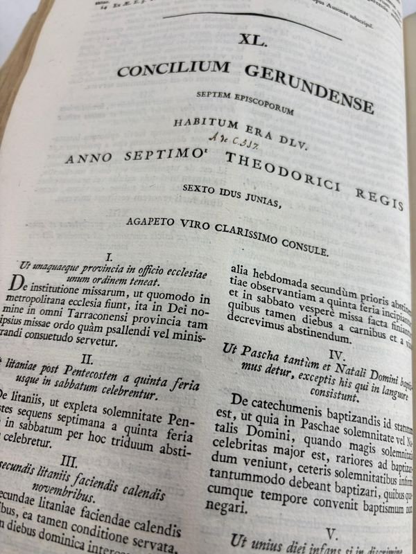 Libro canónico hispano del siglo XIX - imagen 5