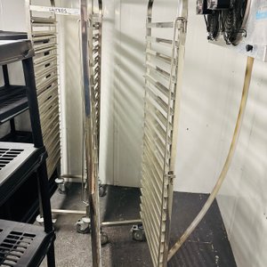 Lote siguiente: Gavetero Rodante Industrial Acero Inoxidable para 15 Bandejas