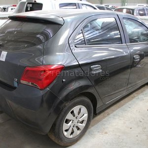 Chevrolet Onix Gris Oscuro con Daños Severos Frontales - imagen 2