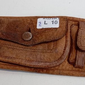 Cinturón de Cuero Exótico con Bolsillos y Hebilla - imagen 2