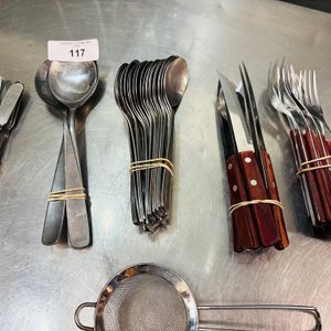 Lote de Cubiertos Tramontina y Condor: Untadores, Cuchillos, Tenedores y Cucharas - imagen 2
