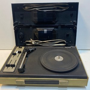 Lote de Audio y Música: Tocadiscos Philips, 19 Vinilos y Micrófono - imagen 7