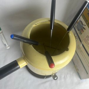 Olla para Fondue Esmaltada Loggi Design 10 Piezas - imagen 5