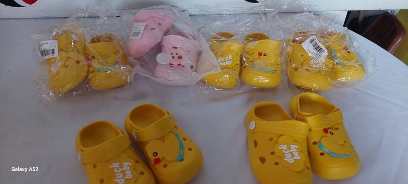 Calzado para Niños en Colorido y Comodo - imagen 5