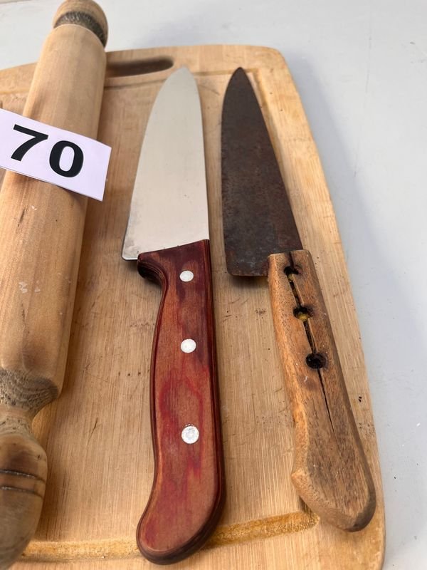 Conjunto de cuchillos y tabla de cortar de madera - imagen 3