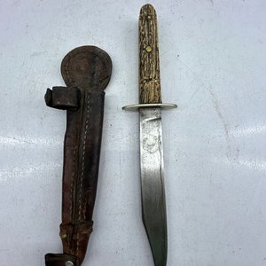Cuchillo de Monte Hoja Acero al Carbono, Cachas de Asta con Funda de Cuero - imagen 3