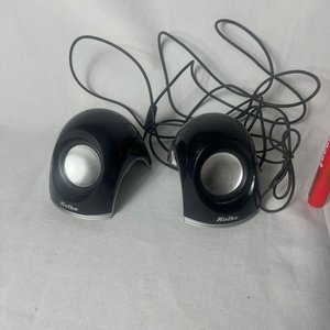 Lote siguiente: Parlantes Kolke para PC